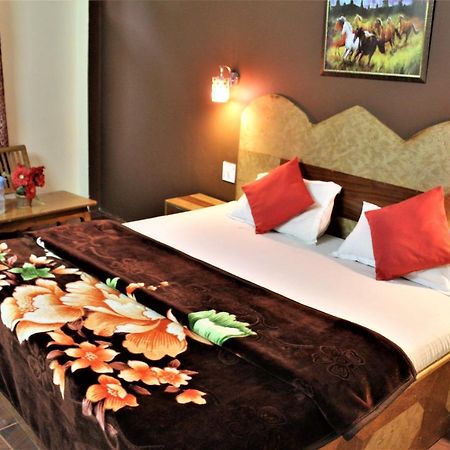 Hotel Ocean Inn Manali  Bagian luar foto